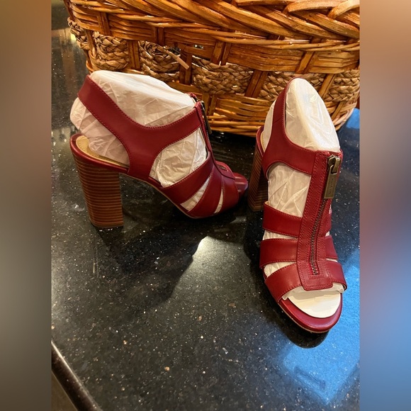 NWT Michael Kors heeled sandals sexy red - Picture 8 of 15